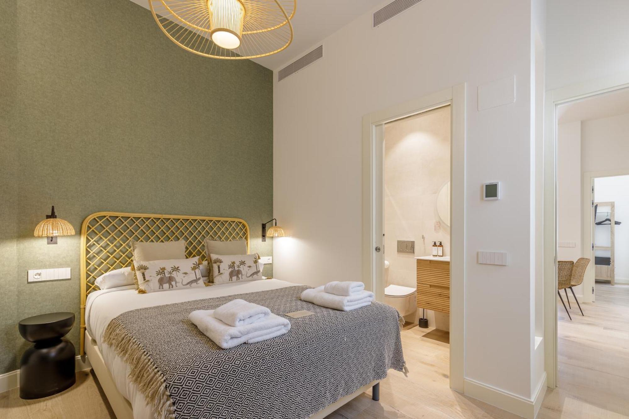 Marques De Velazquez II By Caleta Homes Málaga Esterno foto